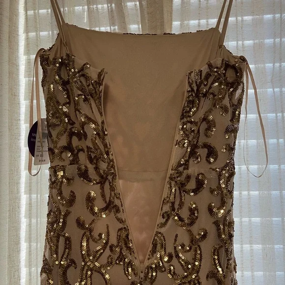 BRAND NEW Windsor formal gold sequin dress - Picture 9 of 14